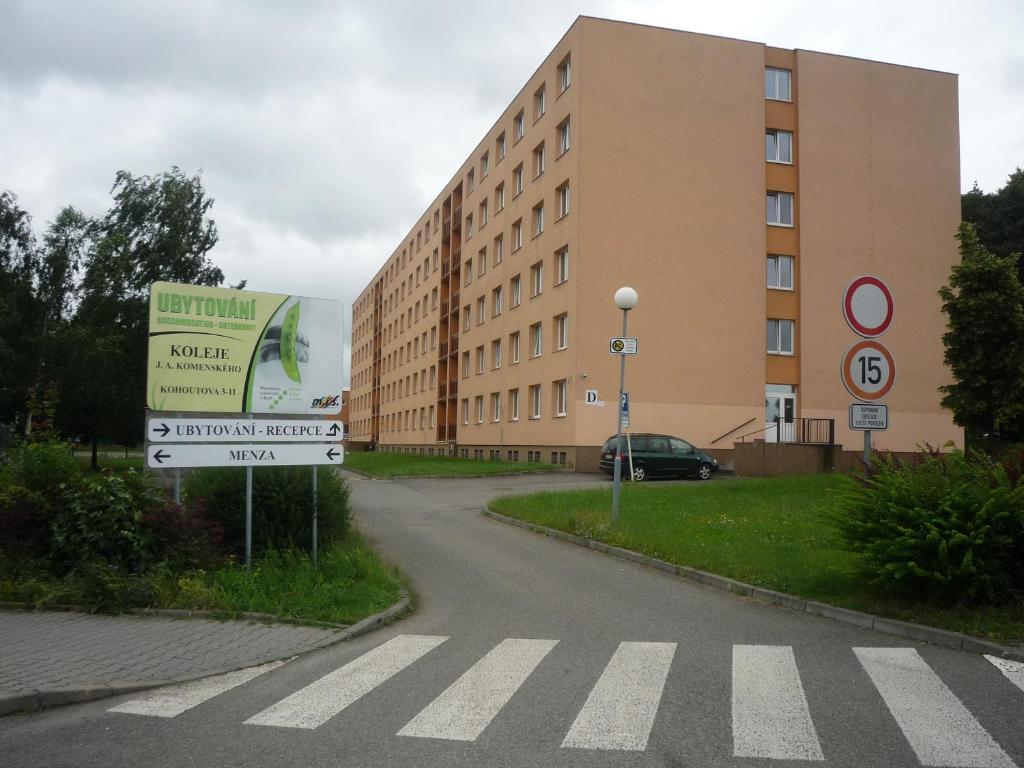 Koleje J.A.Komenskeho Brno Exterior foto